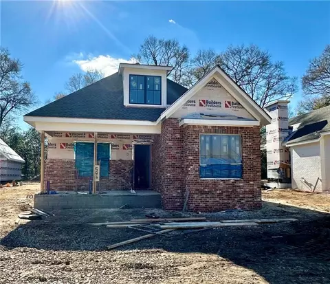 506 Moores Mill Rd, Auburn, AL 36830