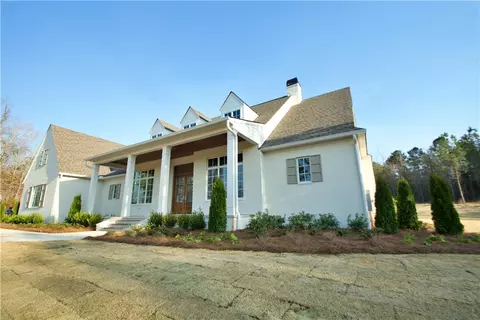 2111 Whippoorwill St, Auburn, AL 36830