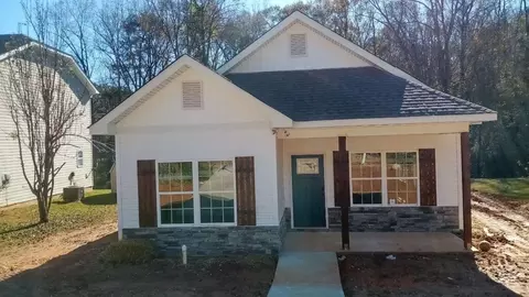 1102 Riverwood Dr, Valley, AL 36854