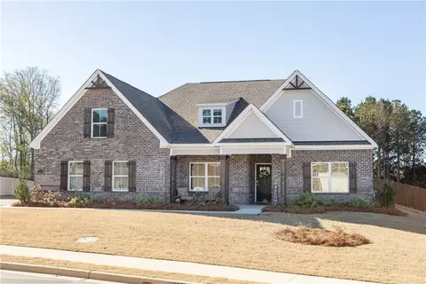 544 High Dr, Opelika, AL 36804