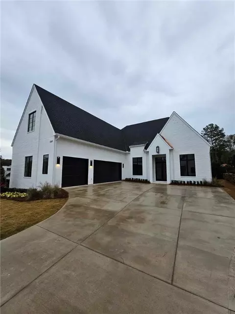 1307 Magnolia Club Ct, Auburn, AL 36830