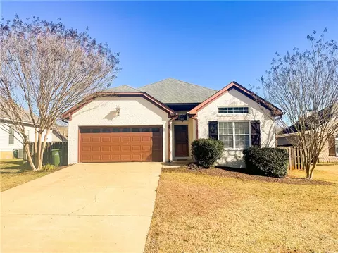 1205 Lizlin St, Opelika, AL 36801