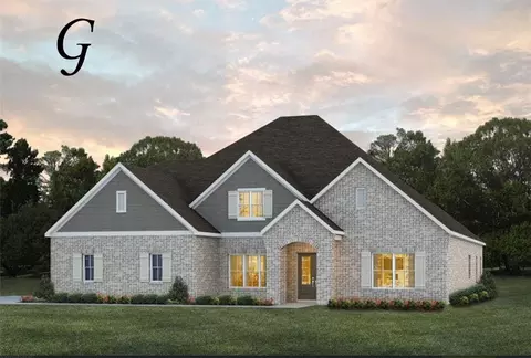 1552 Hidden Lakes Dr, Opelika, AL 36801