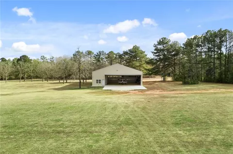 528 Lee Road 174, Opelika, AL 36801