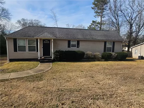 5211 18th, Valley, AL 36854