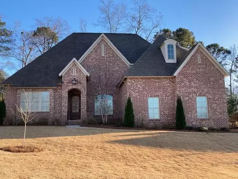 1631 Club Creek Dr, Auburn, AL 36830
