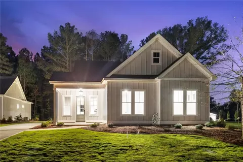 3477 Golden Eagle Ln, Opelika, AL 36801