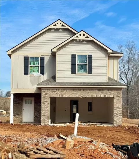 858 Lismore Dr, Opelika, AL 36804