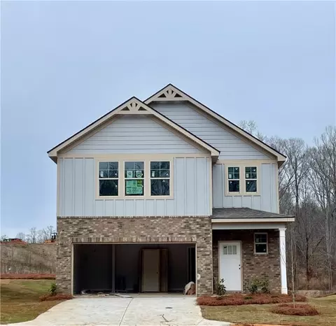 866 Lismore Dr, Opelika, AL 36804