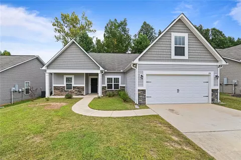 3714 Riverstone Dr, Opelika, AL 36804