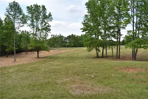 80 Bud Black Rd, Auburn, AL 36879