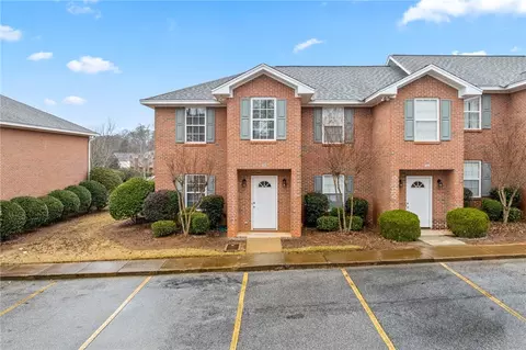1477 N Donahue Dr #308, Auburn, AL 36830