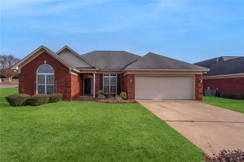 4908 Brighton Ct, Phenix City, AL 36867