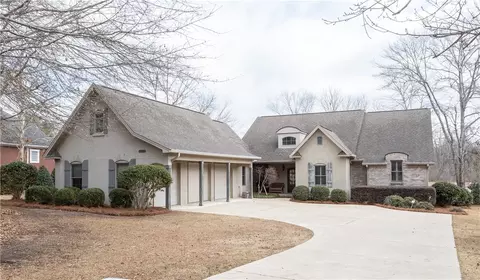 2224 Mount Vernon Ln, Auburn, AL 36830