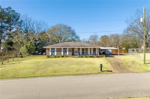 1502 Harper Pl, Opelika, AL 36801