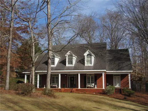 1515 Crossing Way, Auburn, AL 36830