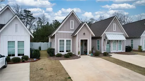 1230 Burrow Cir, Opelika, AL 36801