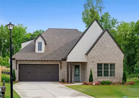 2407 Overbrook Cir, Auburn, AL 36830