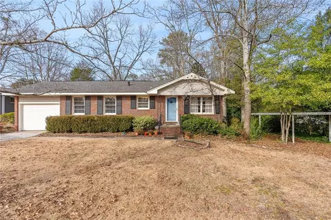 519 Auburn Dr, Auburn, AL 36830