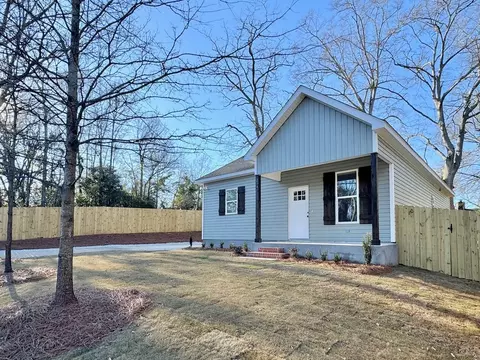 214 Byrd Ave, Opelika, AL 36801