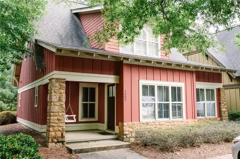 650 Dekalb St #1092, Auburn, AL 36830
