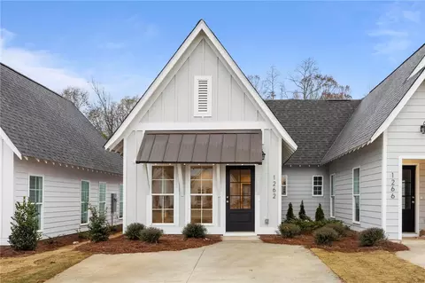 1223 Hidden Den Trl, Opelika, AL 36801