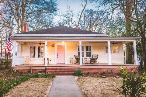 813 Ave D Ave, Opelika, AL 36801