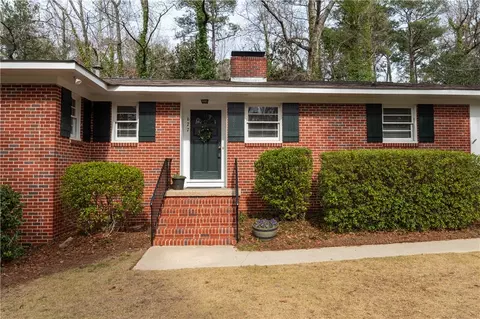 677 Heard Ave, Auburn, AL 36830