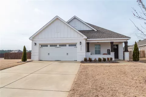 2601 Farmstone Rdg, Auburn, AL 36830