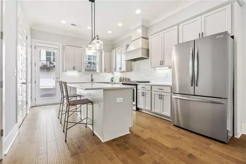 2106 Moores Mill Rd #206, Auburn, AL 36830