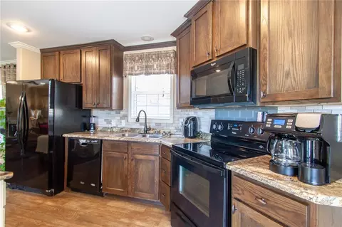 640 Lee Road 156, Opelika, AL 36804