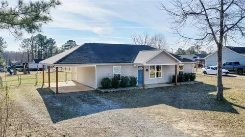 5 Parker Way, Seale, AL 36875