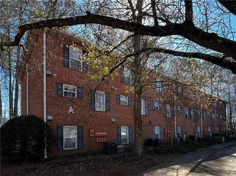 146 E University Dr #A205, Auburn, AL 36832