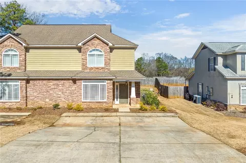 399 Jack Hampton Dr, Auburn, AL 36830