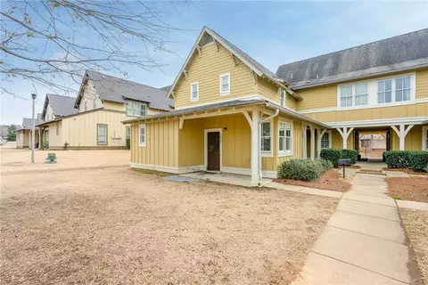 650 Dekalb St #1116, Auburn, AL 36830