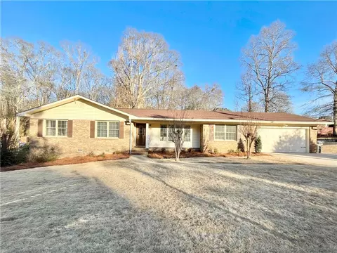 1511 Terrace Ct, Opelika, AL 36801