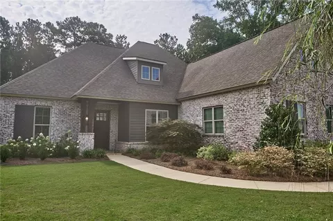 1861 Yarbrough Farms Blvd, Auburn, AL 36830