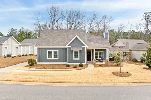2745 National Village Pkwy, Opelika, AL 36801