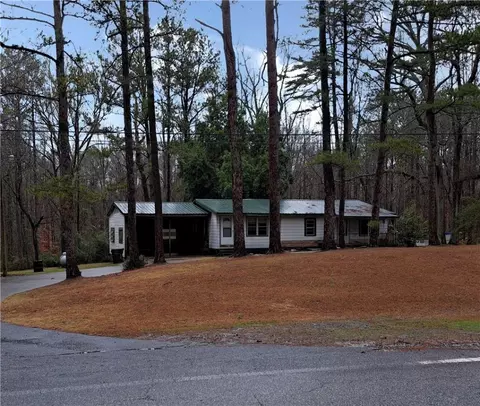 183 Old 280 Rd, Camp Hill, AL 36850