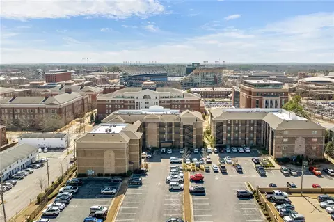 402 W Magnolia Ave #232, Auburn, AL 36830