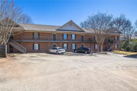 324 N Ross St #6B, Auburn, AL 36830