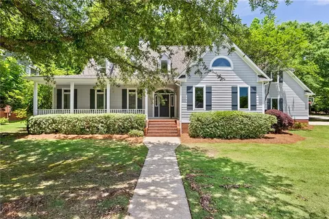 672 Moores Mill Dr, Auburn, AL 36830