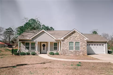 2301 Ben Brown Rd, Valley, AL 36854