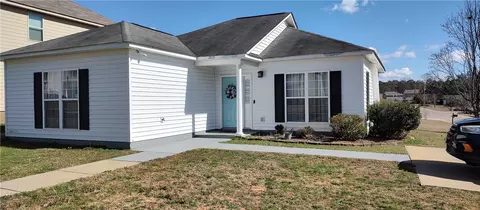 2815 Dunstan Ln, Opelika, AL 36804