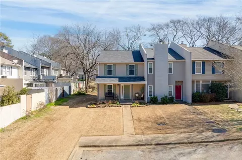518 Heritage Ct, Auburn, AL 36830