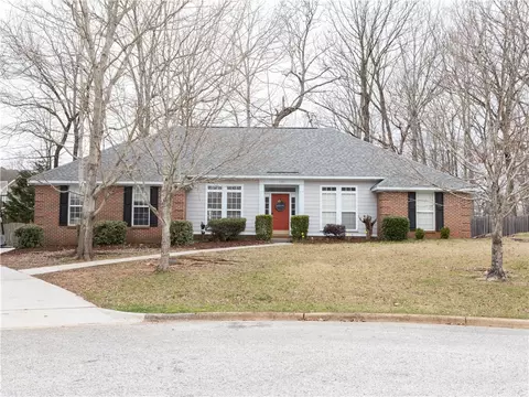 1780 Callaway Ct, Auburn, AL 36830