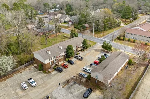 449 N Donahue Dr #A2, Auburn, AL 36832