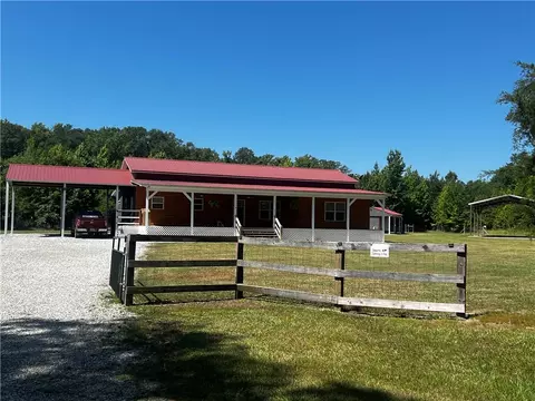 99 Wildman Bottom Rd, Fort Mitchell, AL 36856