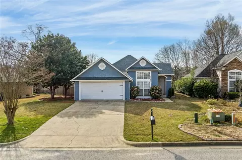 1096 Amber Ln, Auburn, AL 36830