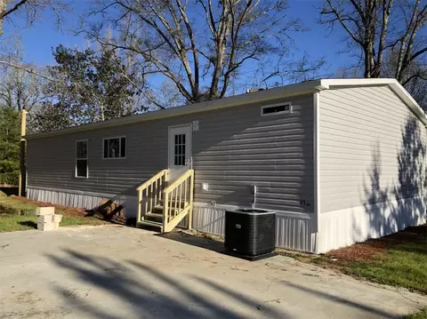 38 Carson Dr, Seale, AL 36875 photo 2